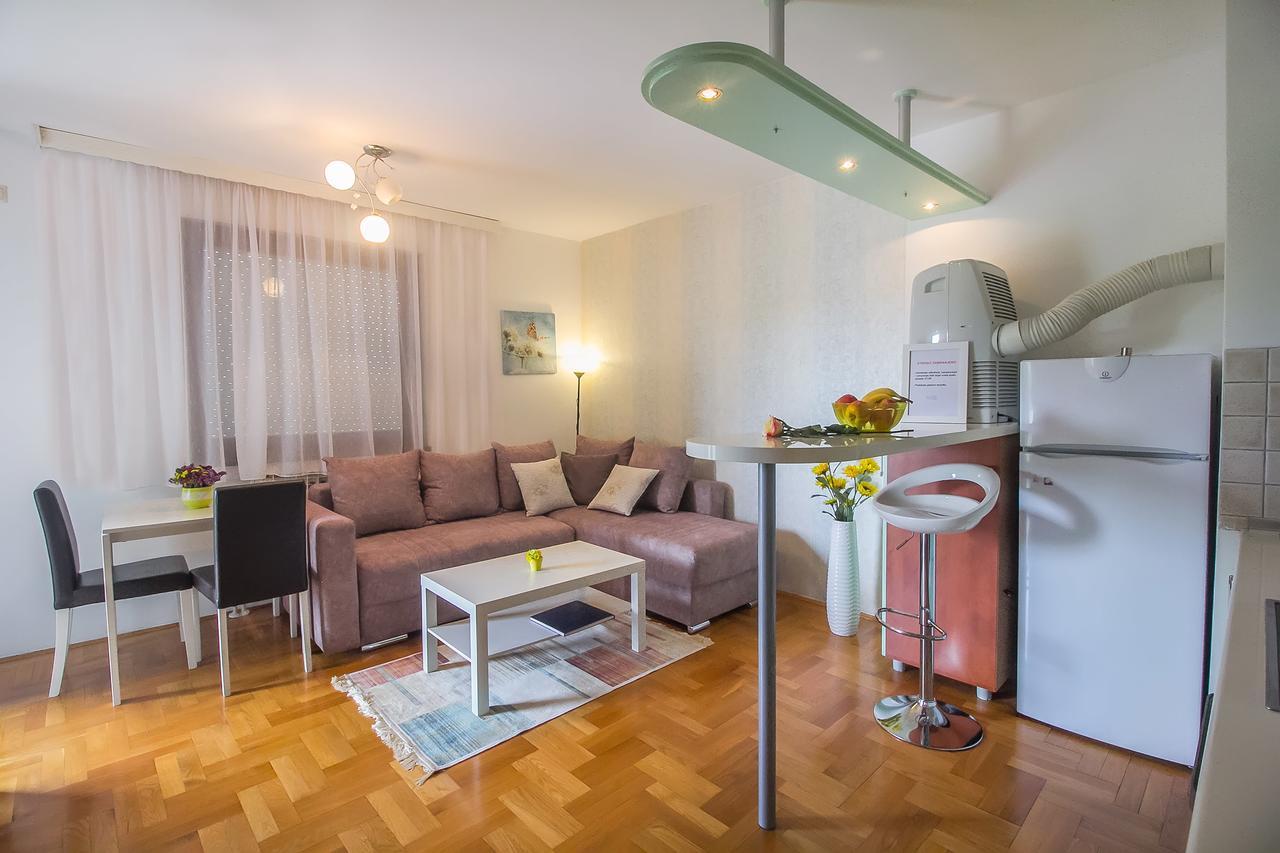 Stan Na Dan Banja Luka Appartement Buitenkant foto