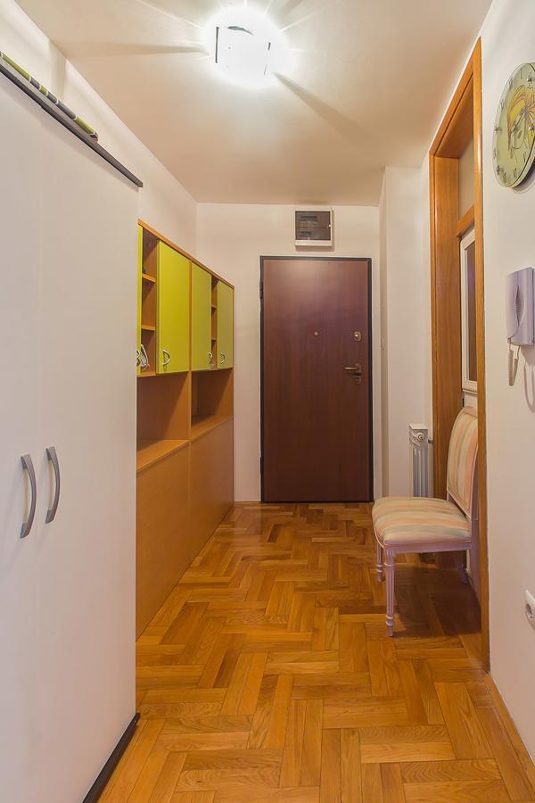 Stan Na Dan Banja Luka Appartement Buitenkant foto