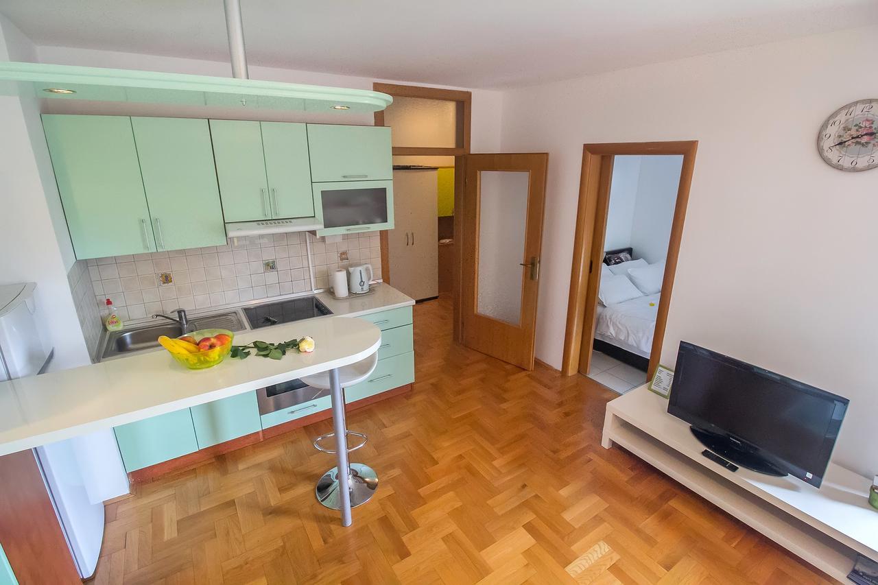Stan Na Dan Banja Luka Appartement Buitenkant foto