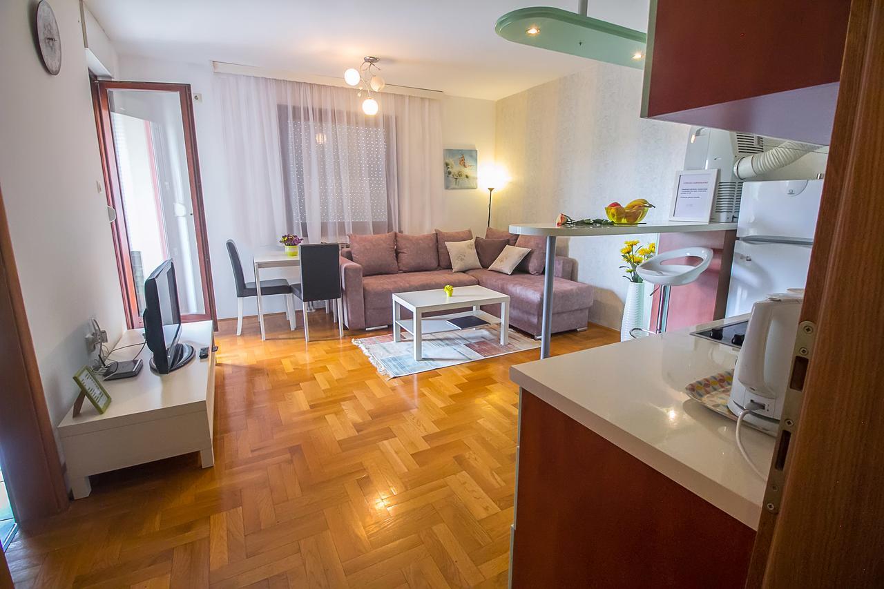 Stan Na Dan Banja Luka Appartement Buitenkant foto